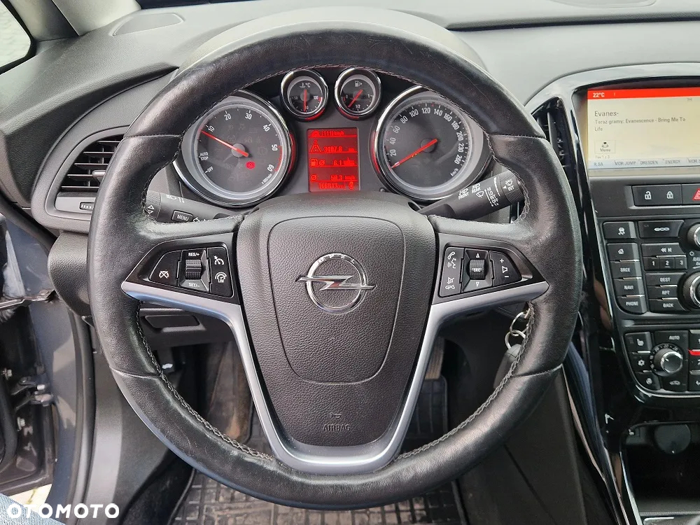 Opel Astra IV 1.6 CDTI Cosmo - 19