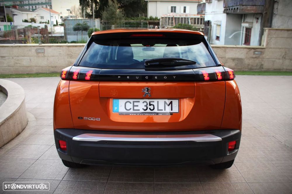 Peugeot e-2008 Active - 4
