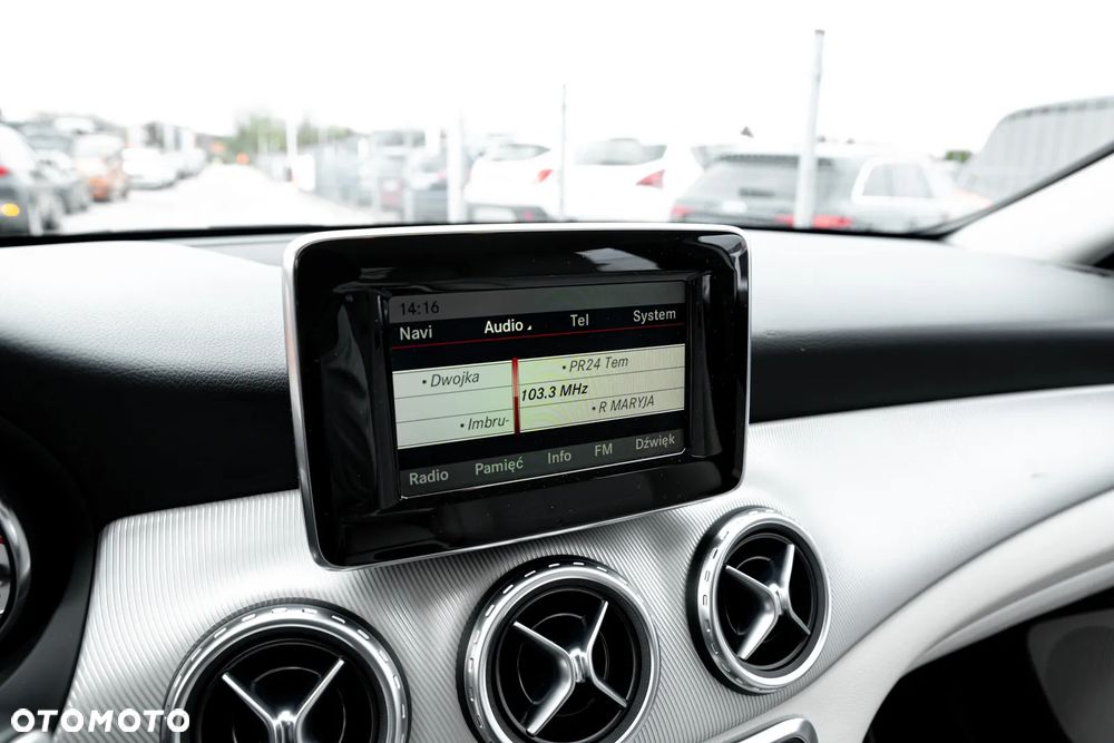 Mercedes-Benz GLA 250 4Matic 7G-DCT Activity Edition - 31