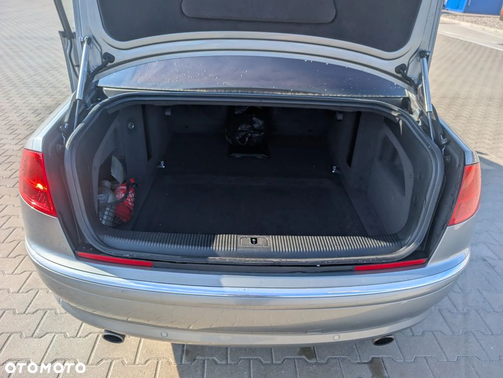 Audi A8 4.2 FSI L Quattro - 14