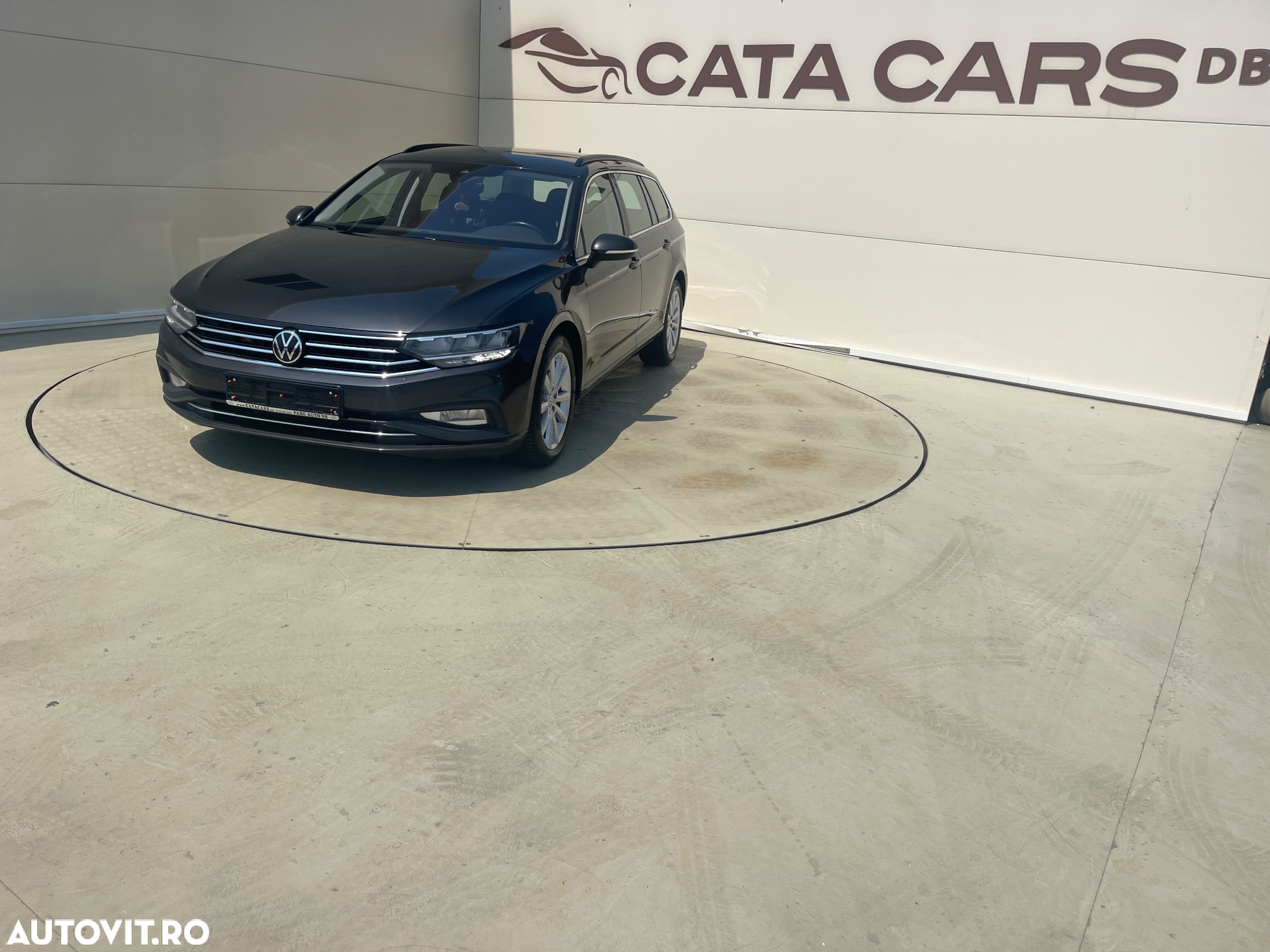 Volkswagen Passat - 3