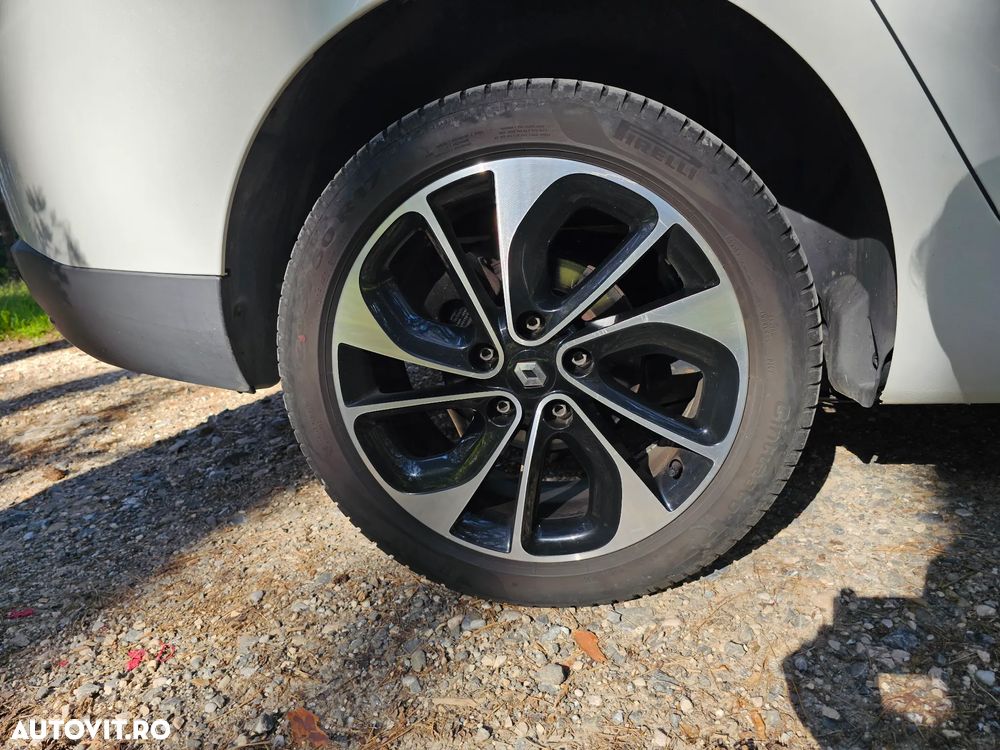 Renault Megane ENERGY dCi 130 Start & Stop Bose Edition - 6