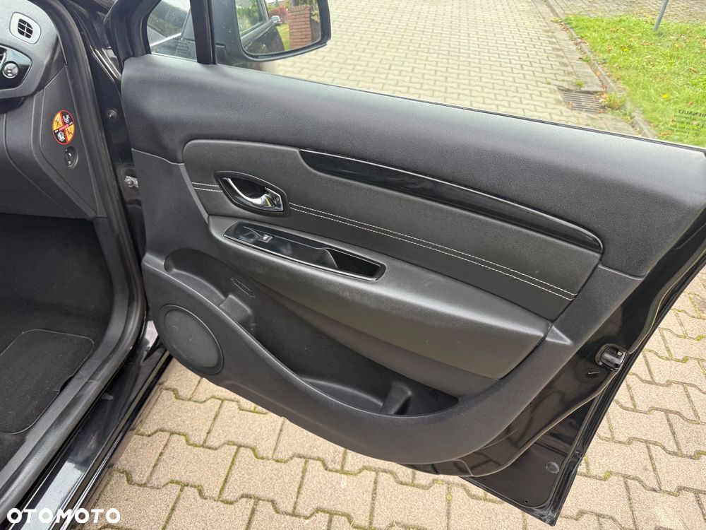 Renault Scenic - 24