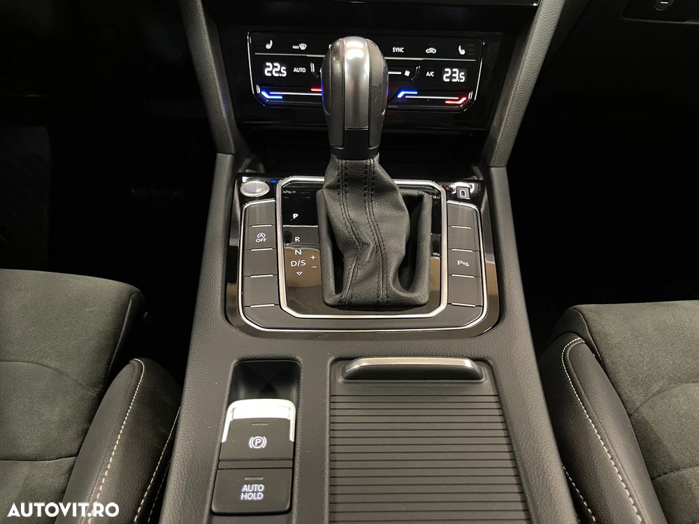 Volkswagen Passat 2.0 TDI DSG Highline - 22