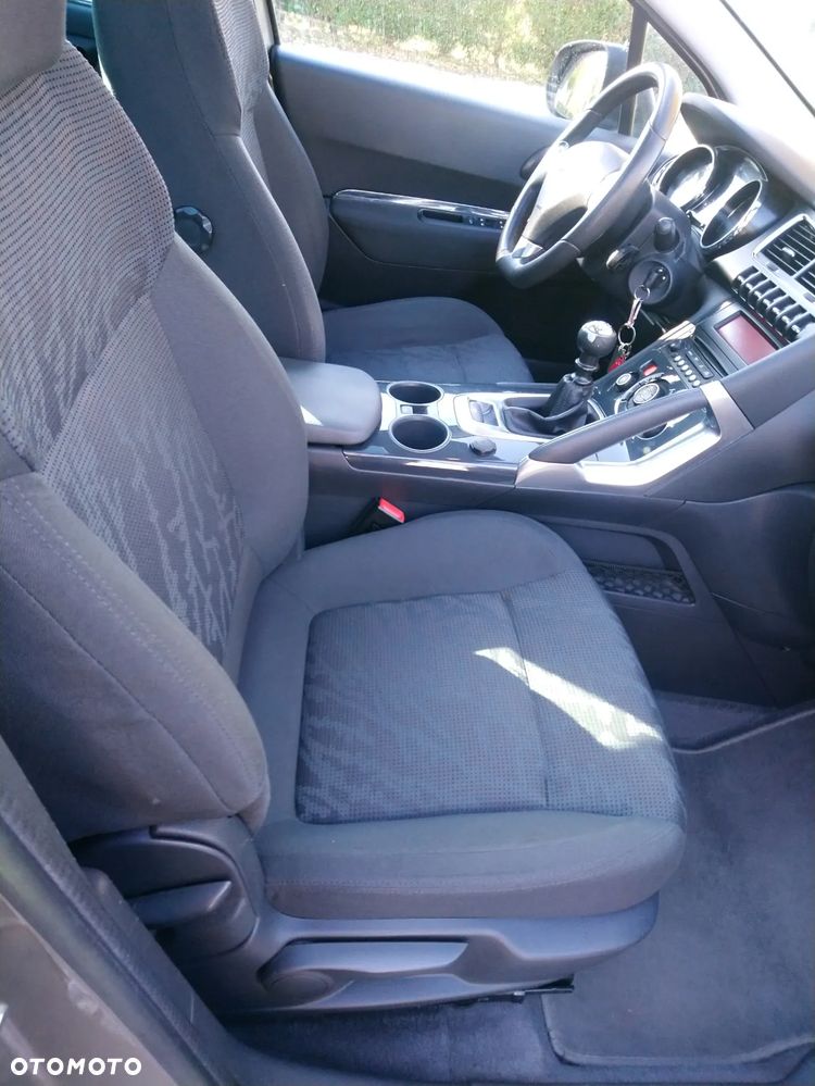 Peugeot 3008 HDi 150 Allure - 29