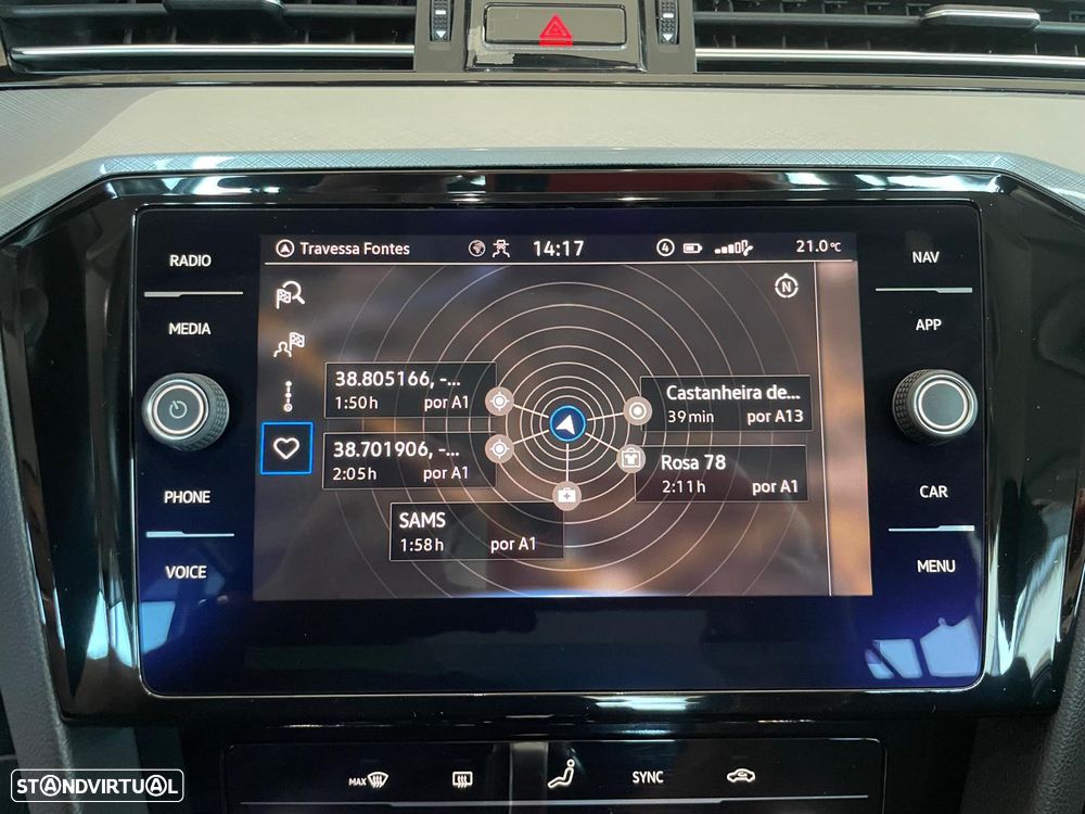 VW Passat Variant 2.0 TDi Business DSG - 19