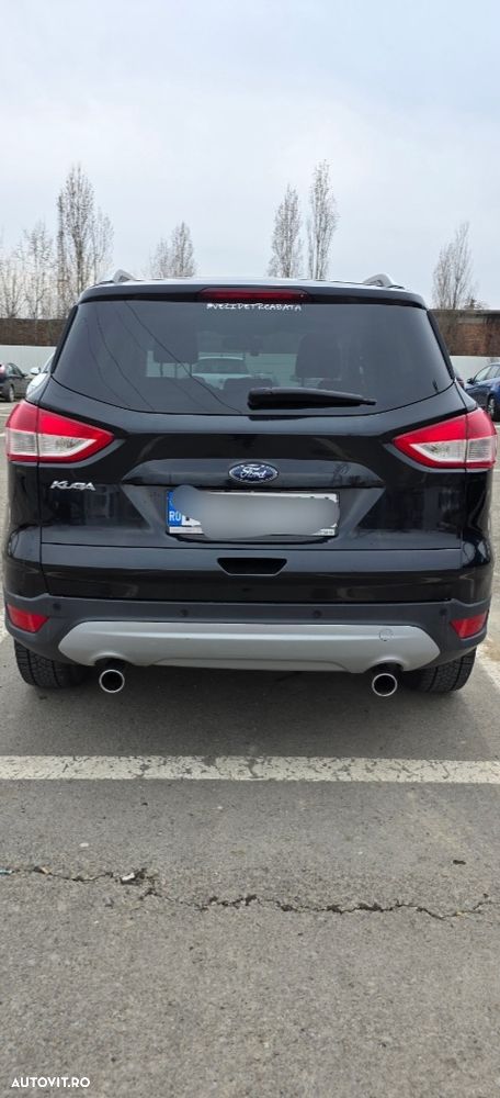 Ford Kuga 2.0 TDCi 2x4 Titanium - 2