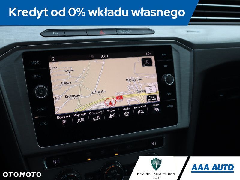 Volkswagen Passat - 13