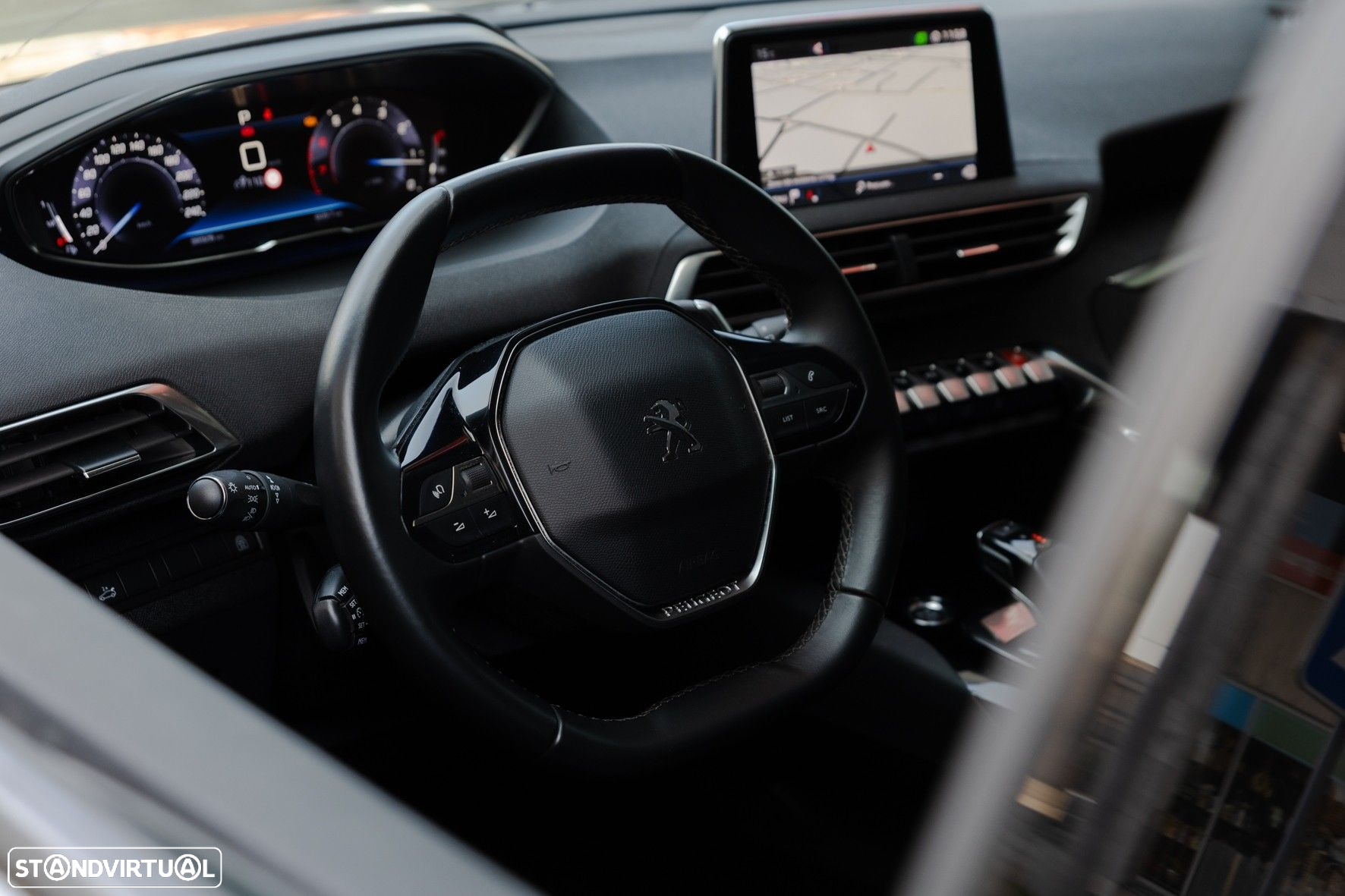 Peugeot 5008 1.2 PureTech Allure EAT8 - 11