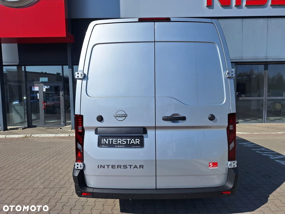 Nissan Interstar - 5