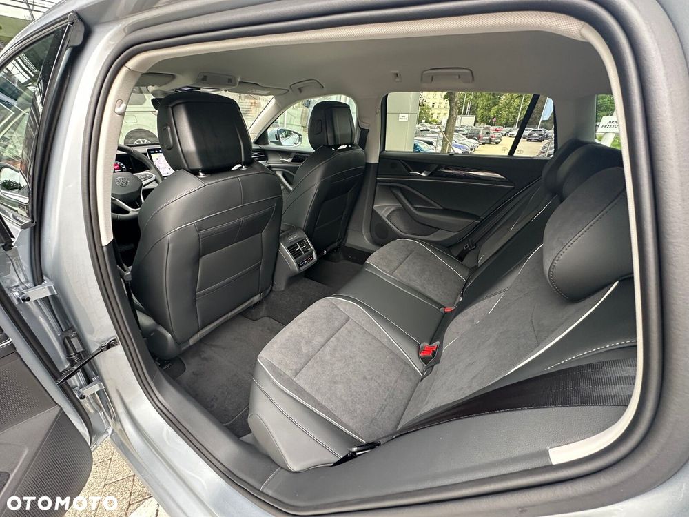 Volkswagen Passat - 27