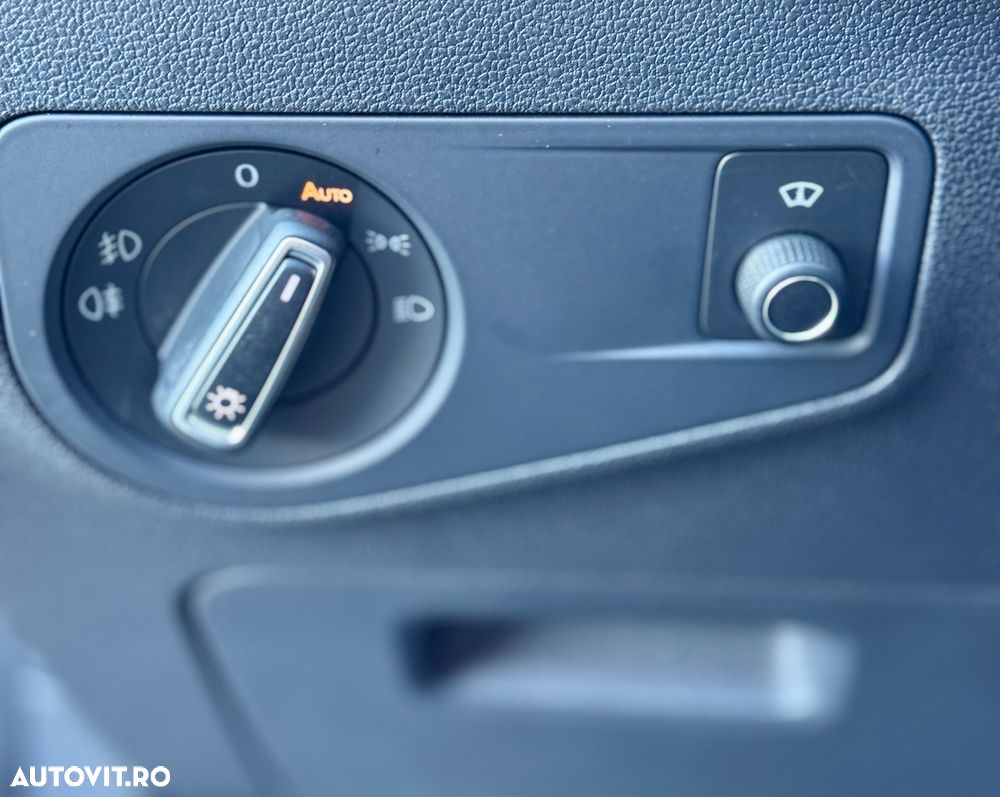 Volkswagen Tiguan - 9