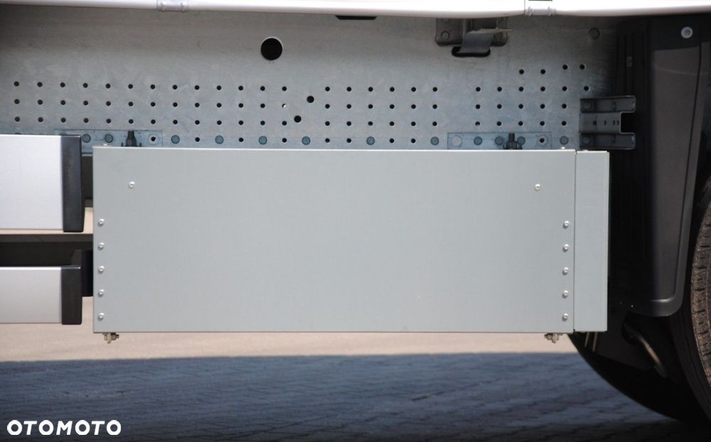 Schmitz Cargobull SCS, Kurtyna - 7