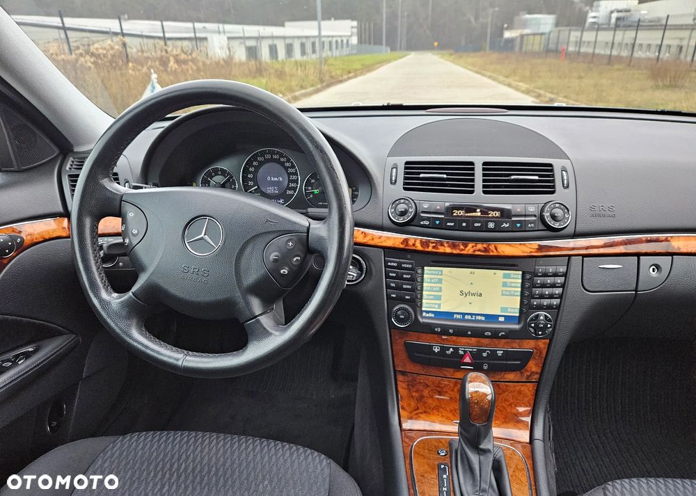 Mercedes-Benz Klasa E - 15