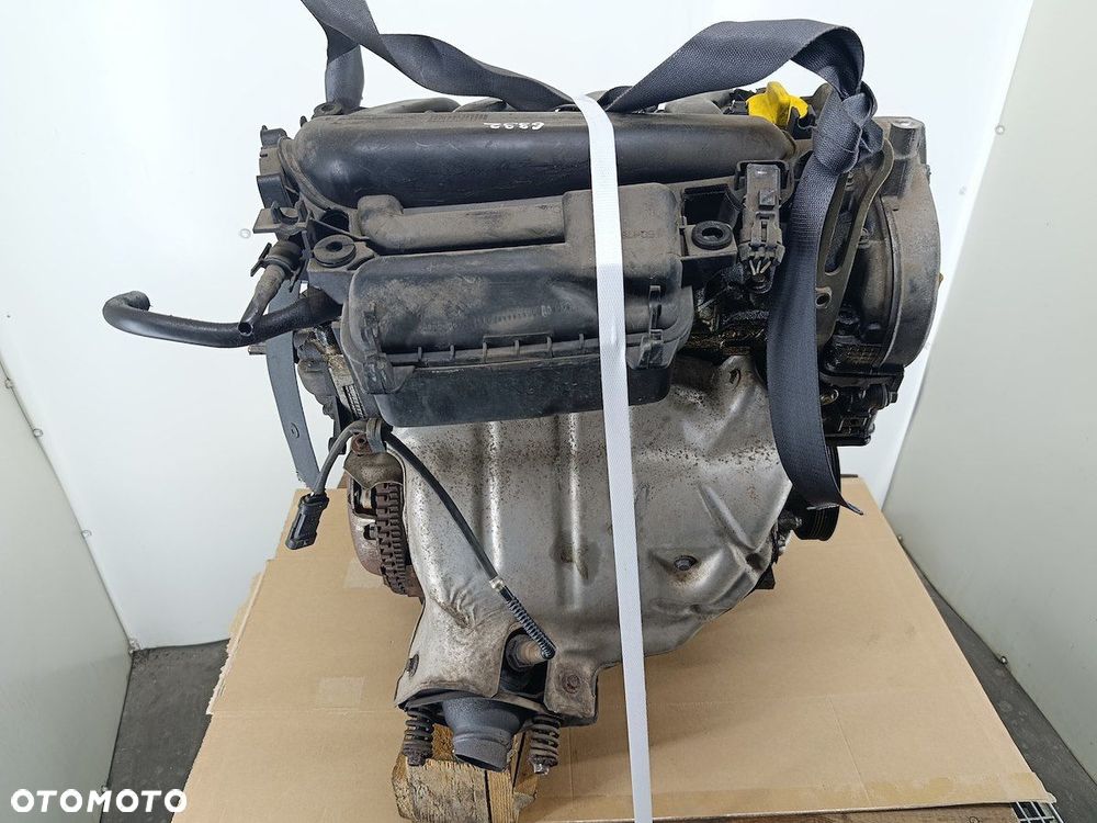 SILNIK RENAULT SCENIC II K4M812 1.6 16V - 6
