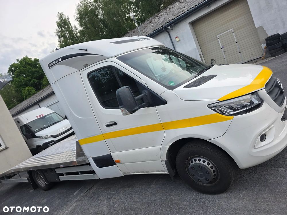 Mercedes-Benz Sprinter - 3