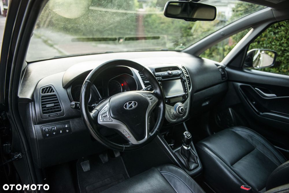 Hyundai ix20 1.6 Premium blue - 19