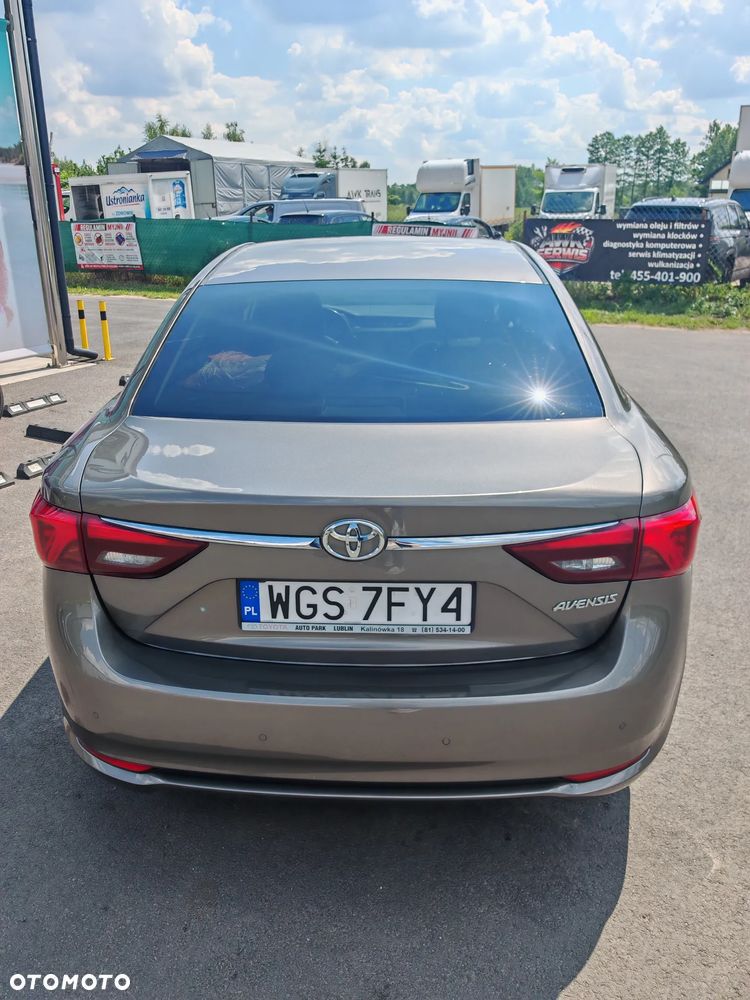 Toyota Avensis 2.0 Selection MS - 5