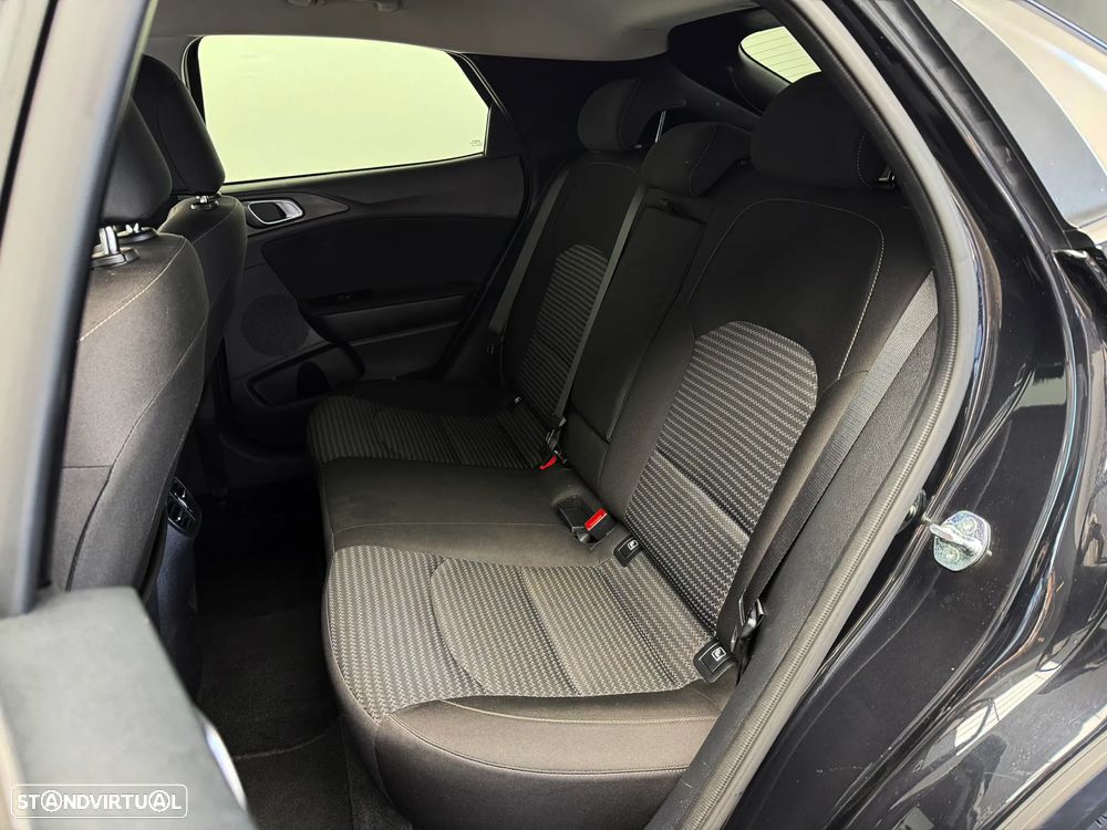 Kia XCeed 1.0 T-GDI Dynamic - 10