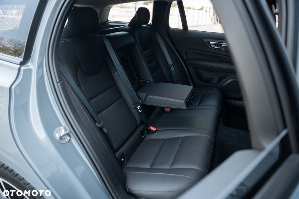 Volvo V60 B3 B Geartronic RDesign - 36