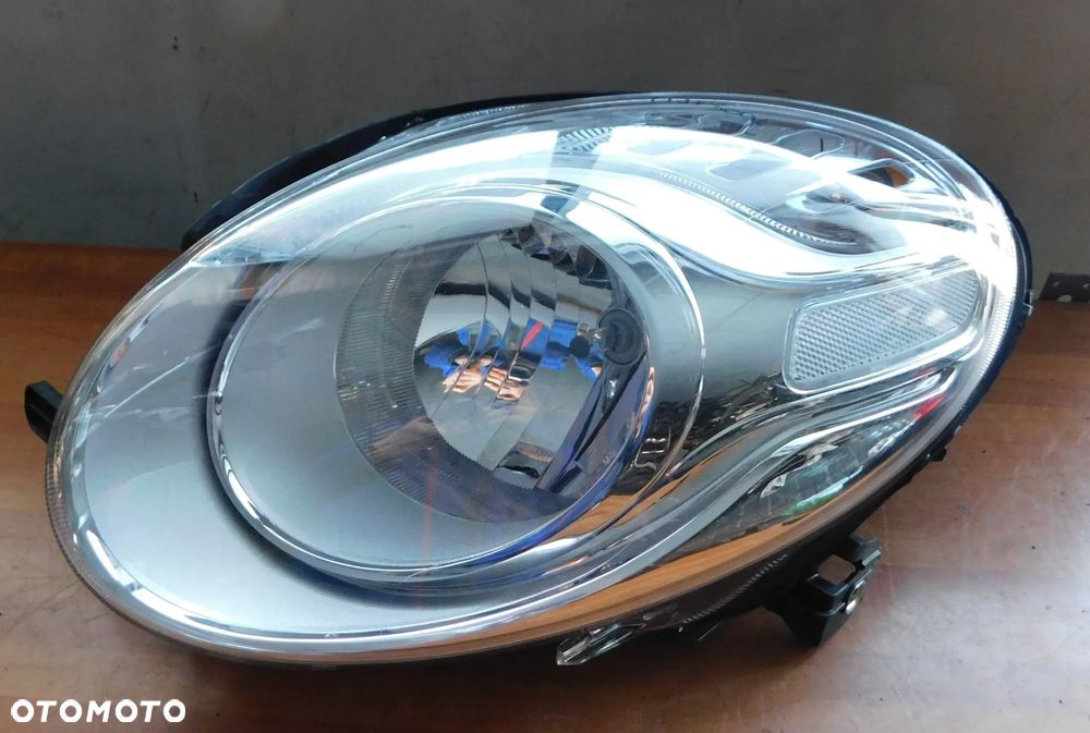 lampa lewa przód FIAT 500L EUROPA
