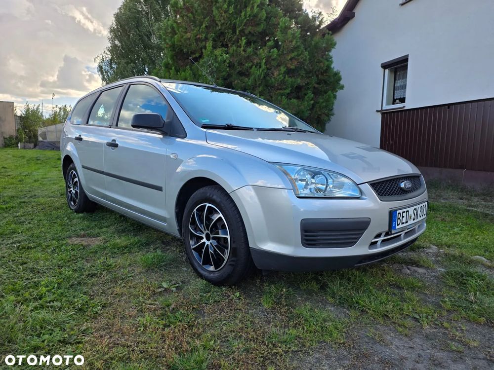 Ford Focus 1.6 16V Ambiente - 25