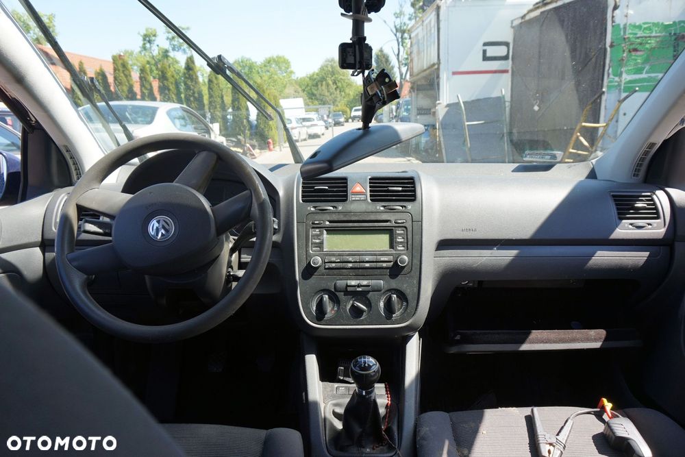 VOLKSWAGEN GOLF V 5D HB 2005 LA5G 1.6 8V BGU 102KM FVH SREBRNY na części - 12