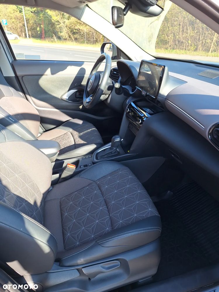 Toyota Yaris Cross Hybrid 1.5 Executive - 8