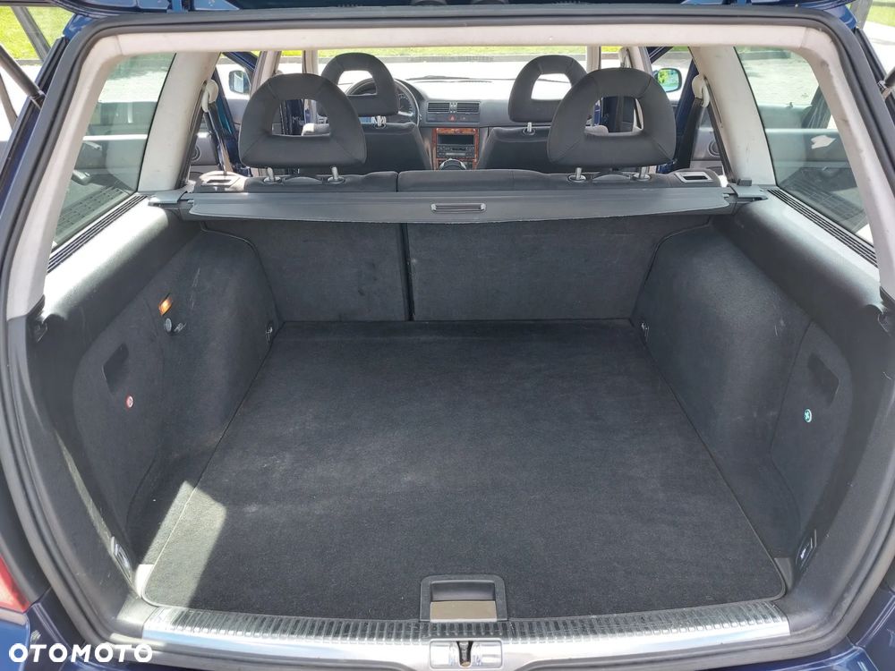 Volkswagen Bora Variant 1.6 - 18