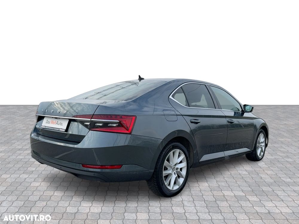 Skoda Superb 2.0 TDI DSG Ambition - 5