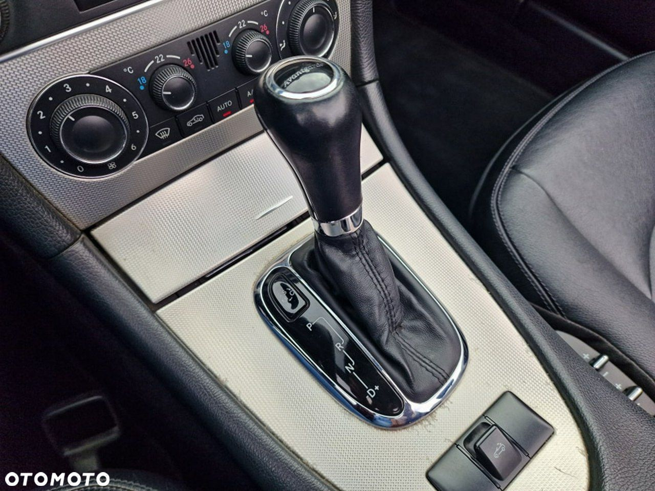Mercedes-Benz CLK Cabrio 350 7G-TRONIC Avantgarde Sport Edition - 23