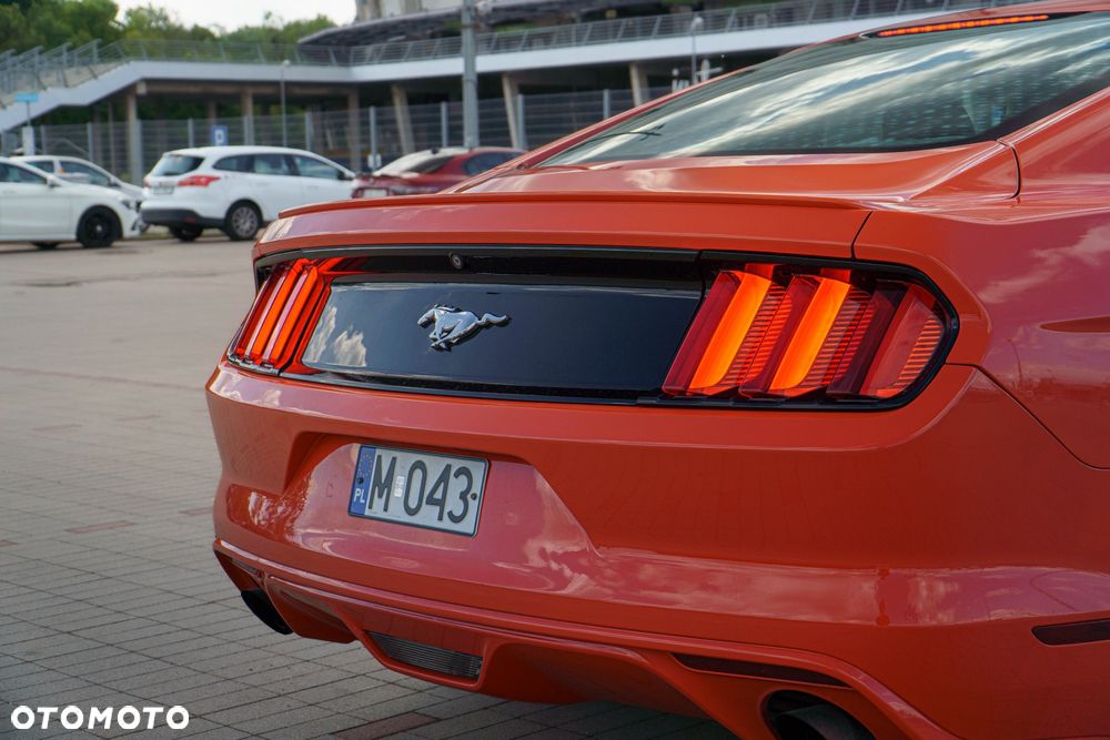 Ford Mustang 2.3 EcoBoost - 8