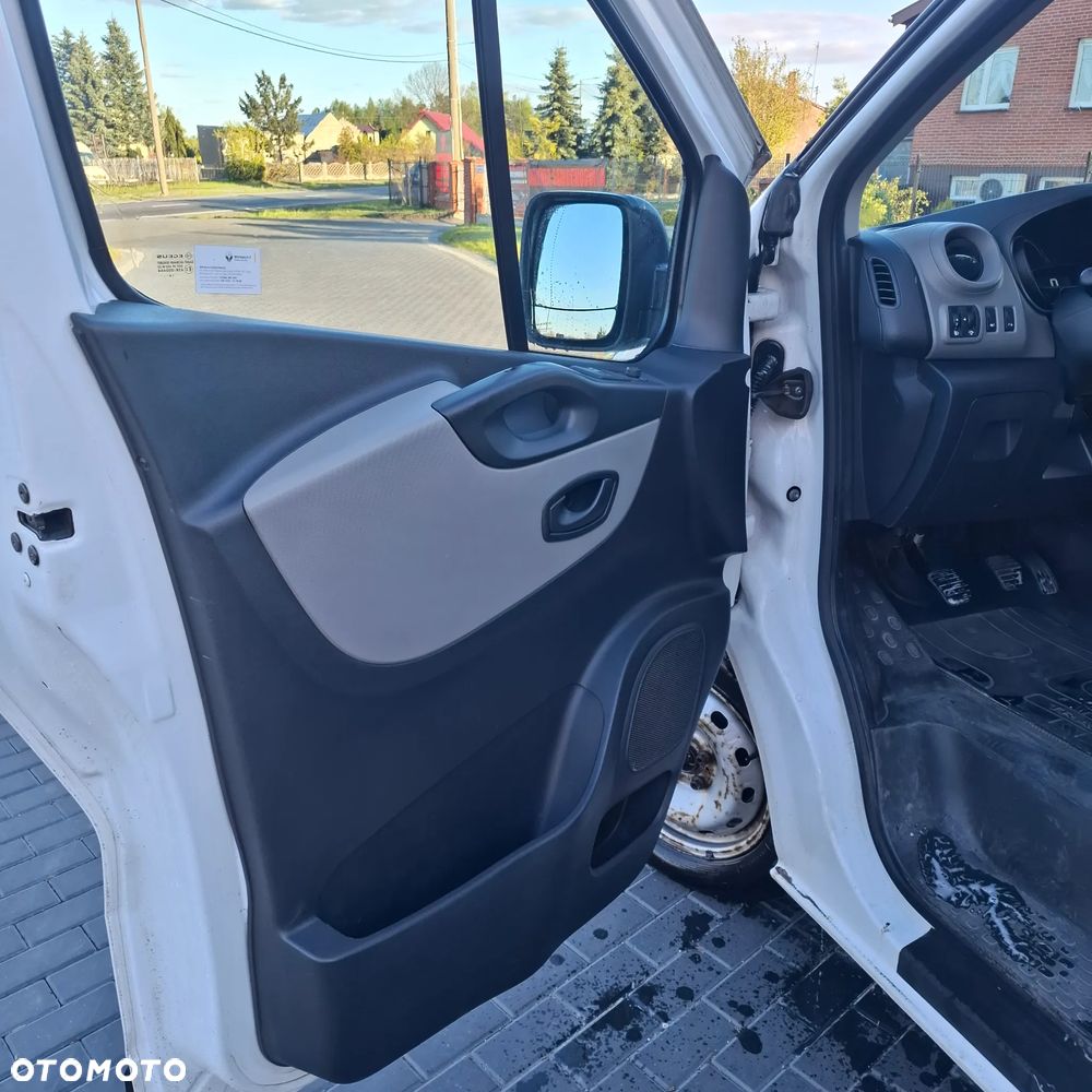 Renault Trafic - 10