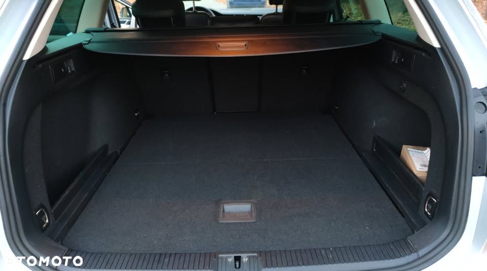 Volkswagen Passat 2.0 TDI SCR DSG Highline - 10