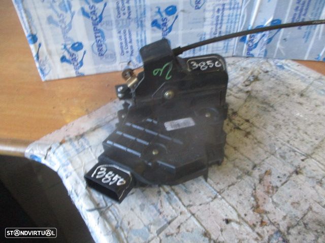 Fecho 3M5AR21812AH FORD C MAX 2004 FD 6 PINOS FORD FOCUS CMAX FASE 1 2004 1.6TDCI 110CV 5P CINZA FDRT 6 PINOS - 1