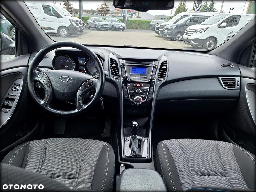 Hyundai i30 1.6 Premium - 8