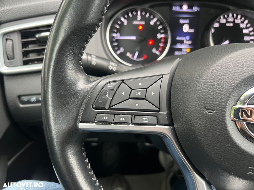 Nissan Qashqai 1.6 DCI Start/Stop Tekna - 19