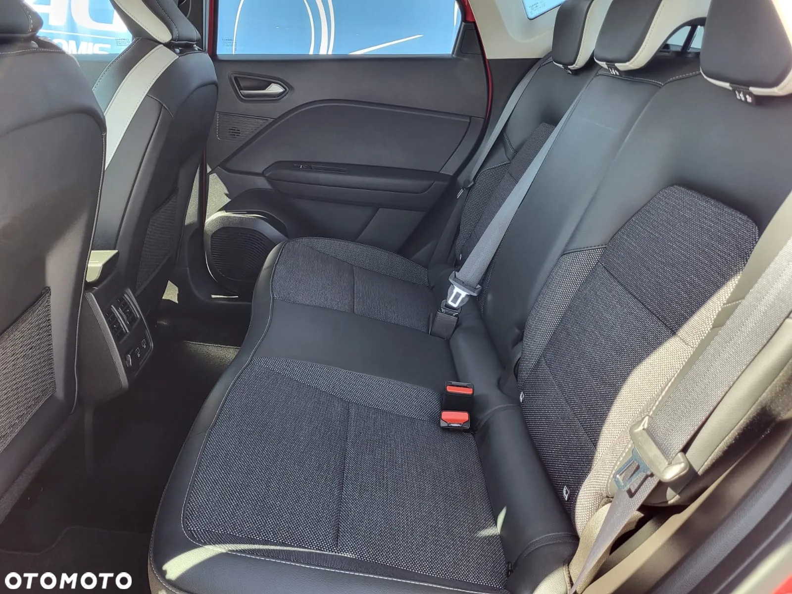 Renault Captur TCe 90 BUSINESS EDITION - 13
