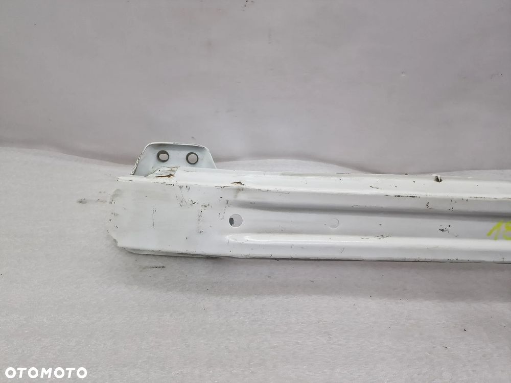 TOYOTA COROLLA E21 SEDAN BELKA TYLNA TYLNIA TYŁ / POD ZDERZAK TYLNY , NR AUKCJI BEL180 - 2