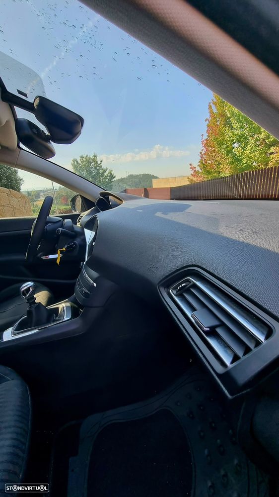 Peugeot 308 - 20