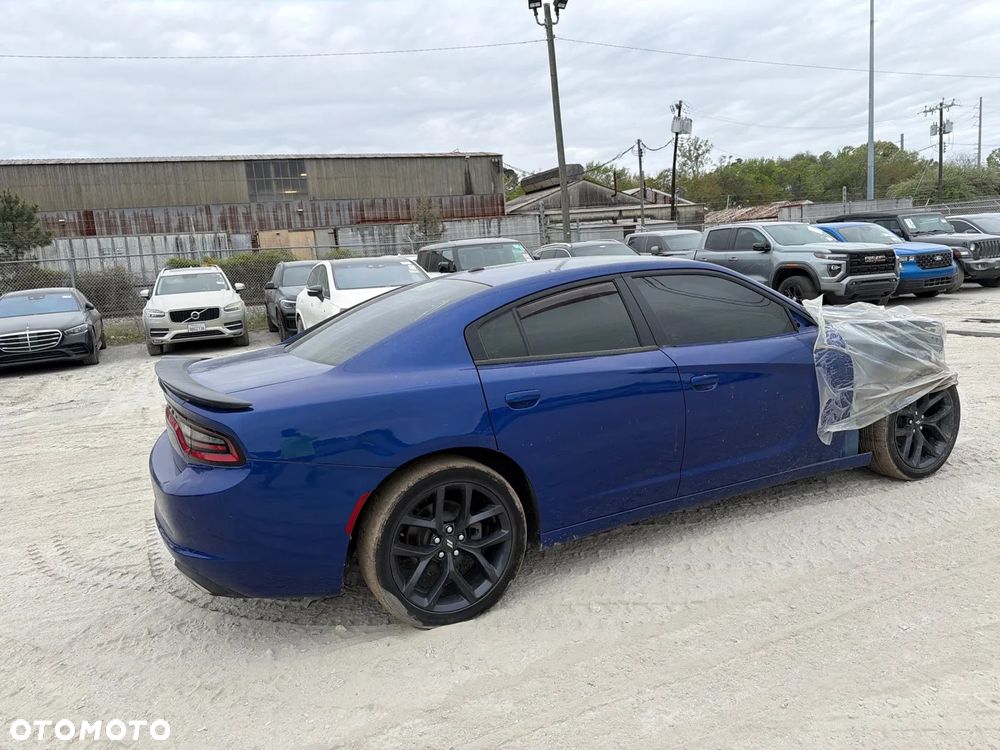 Dodge Charger - 12