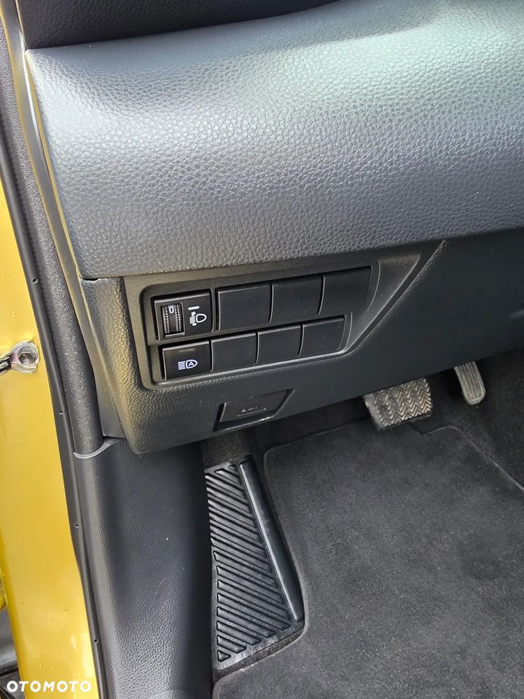 Toyota Yaris Cross Hybrid 1.5 Comfort - 18