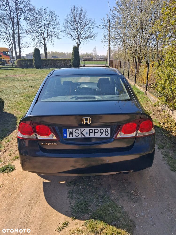 Honda Civic 1.8 Comfort - 3