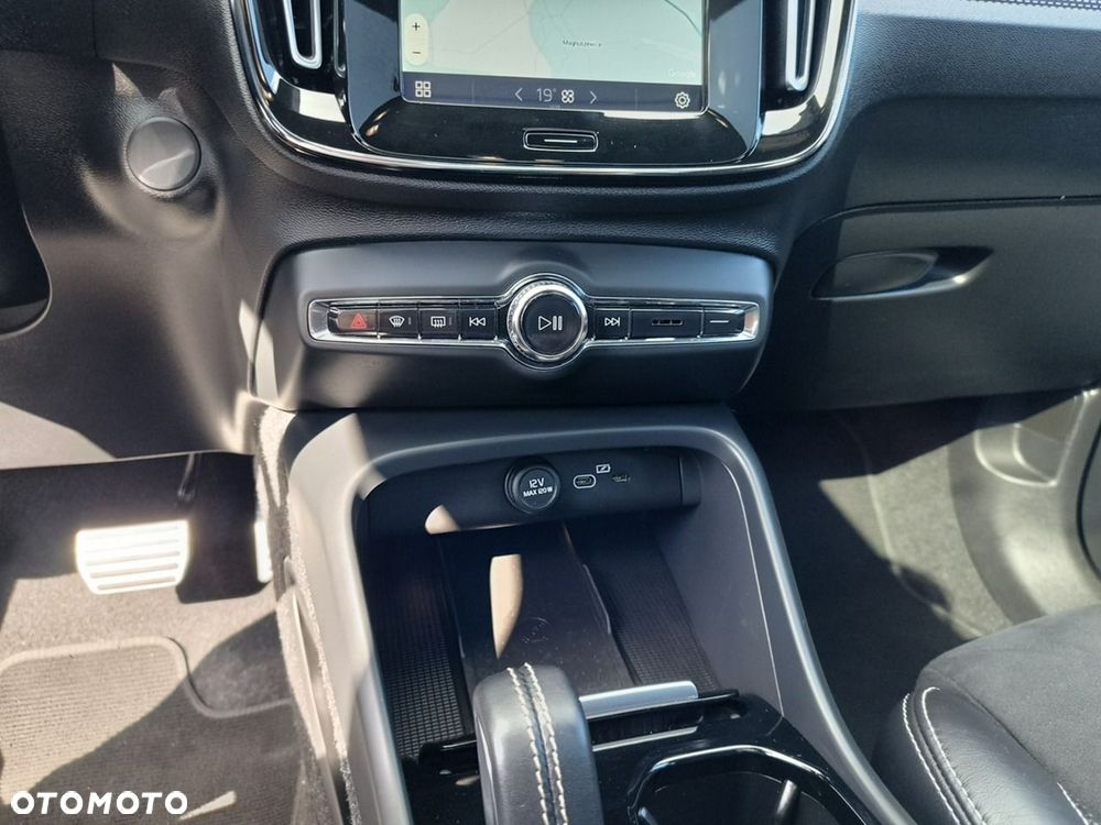 Volvo XC 40 82kWh Recharge Twin AWD Plus - 13