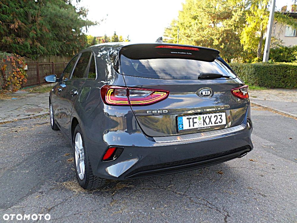 Kia Ceed - 30