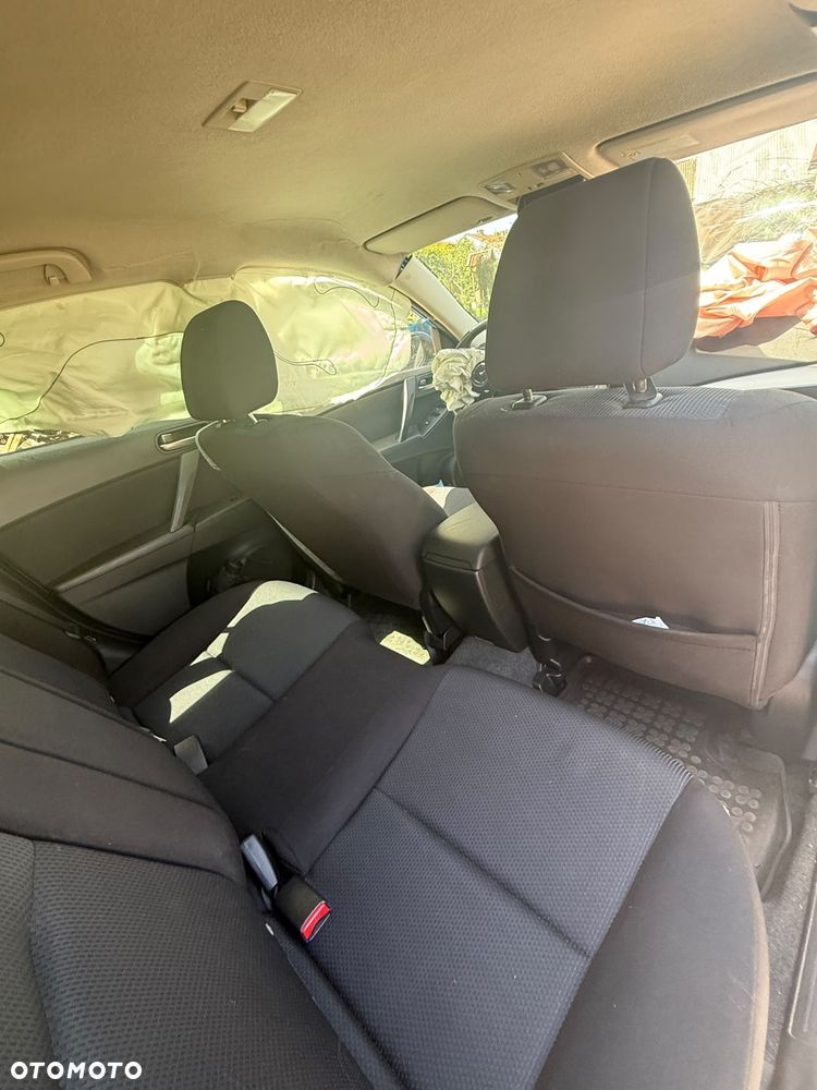 Mazda 3 - 8