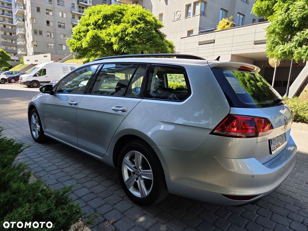 Volkswagen Golf 1.6 TDI BMT Comfortline - 10