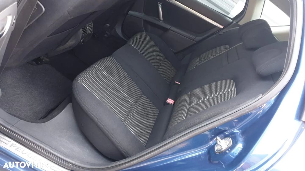 Peugeot 407 SW HDi 135 Automatik Sport - 8