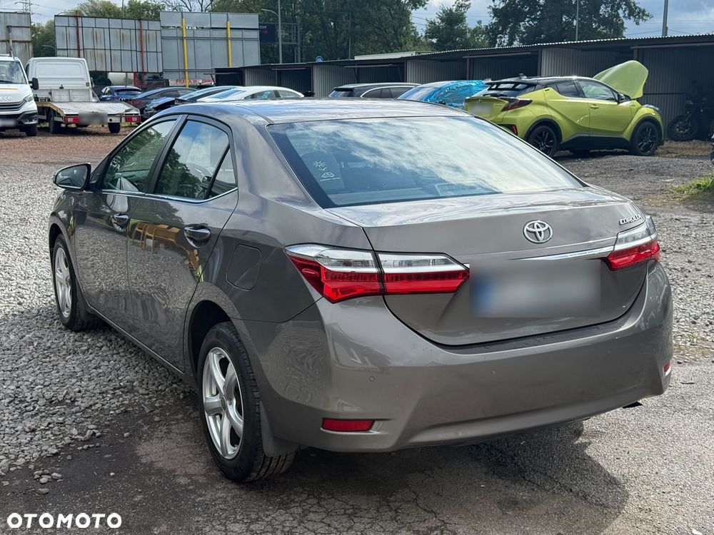 Toyota Corolla 1.6 Comfort - 7