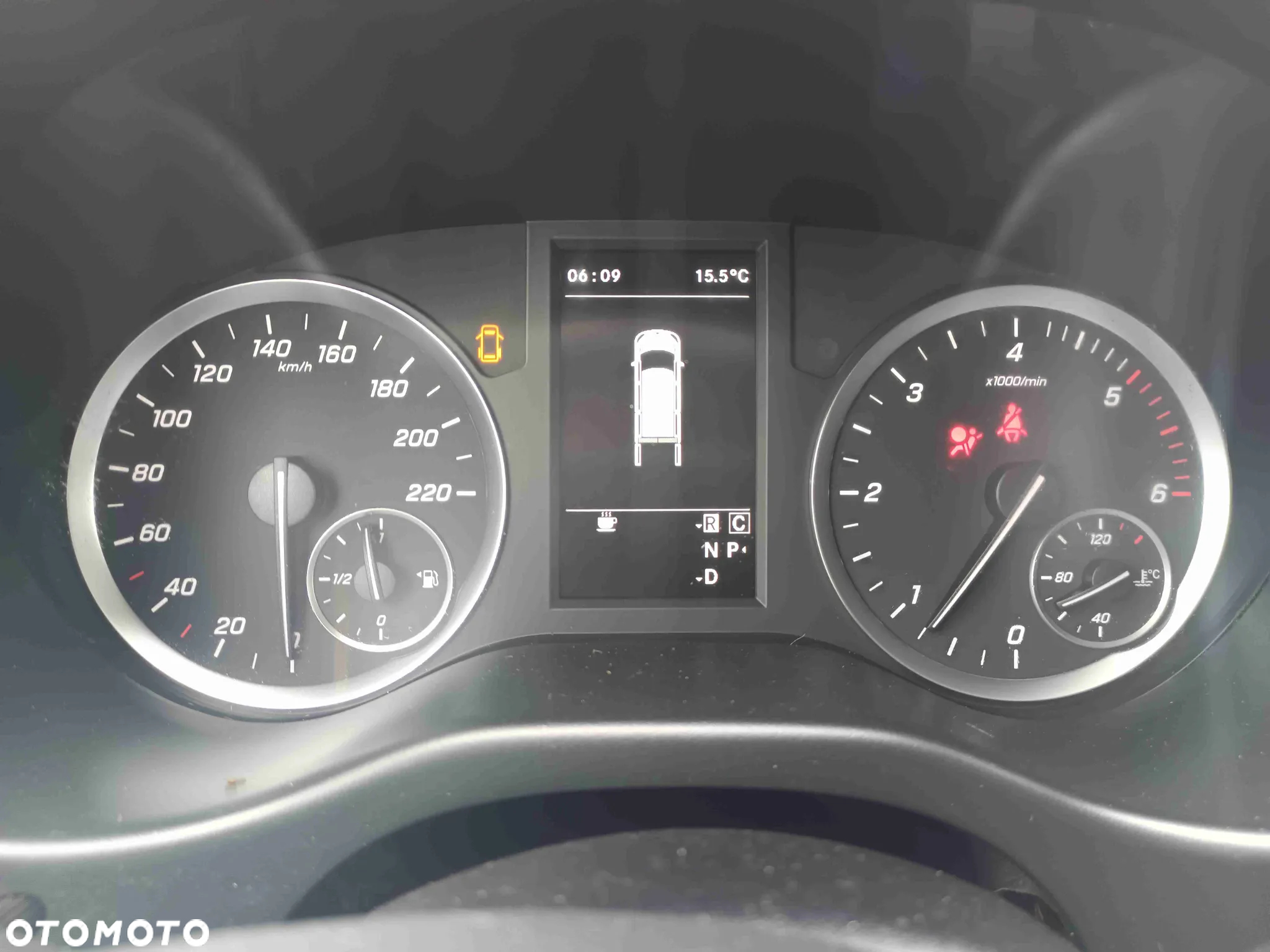 Mercedes-Benz Vito - 22